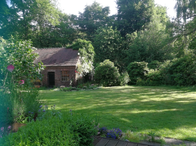 Garten mit Backhaus (4)